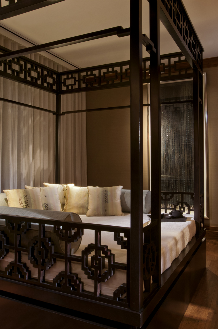 Langham Huntingtin Chuan Spa Treatment Room Bed